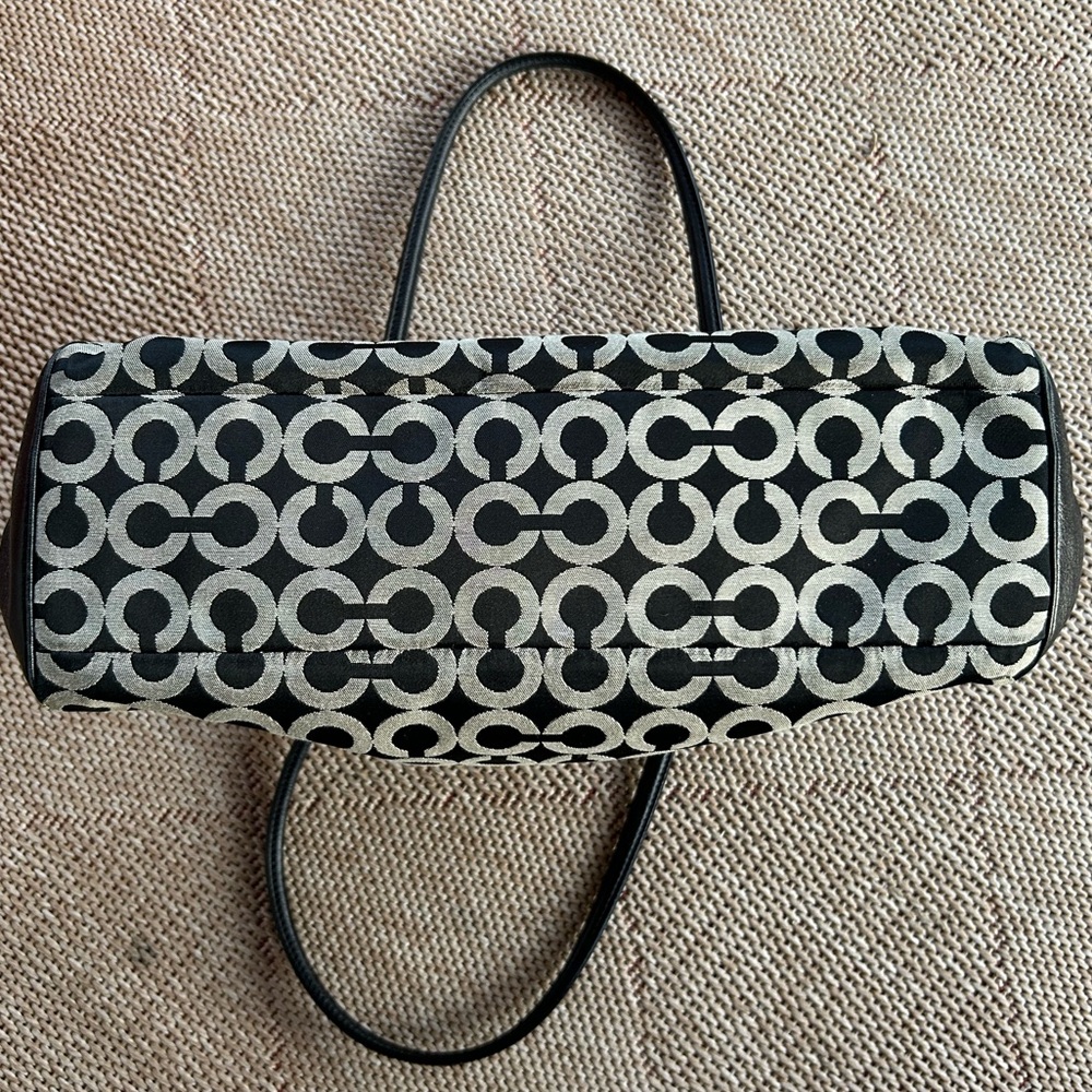 COACH Madison Kimberly Carryall EUC - Picture 3 of 11